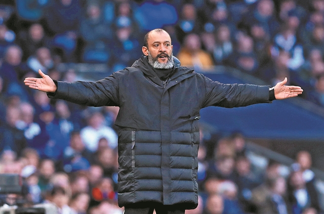 «Πρέπει να προσαρμοστούμε στις νέες συνθήκες»