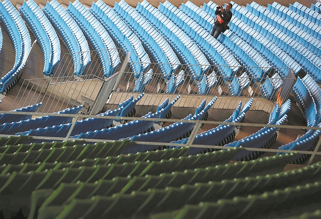 Aποφασίζουν για αναβολή των πλέι οφ