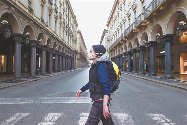 Ξεπέρασαν χθες τους 1.000 οι νεκροί στην Ιταλία και τις 15.000 τα κρούσματα