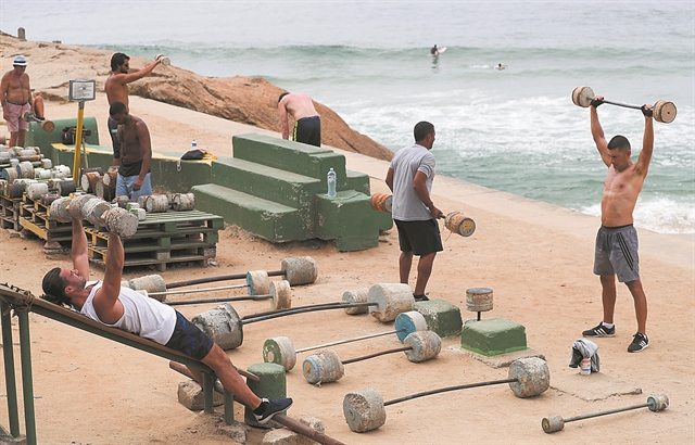 Οι προηγούμενες επιμηκύνσεις της σεζόν
