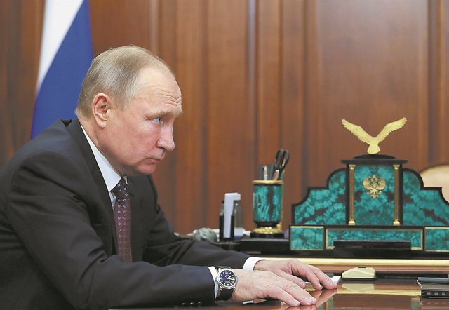 Ενα μεταμφιεσμένο πραξικόπημα