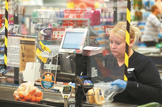 Ωδή σε μια ταμία