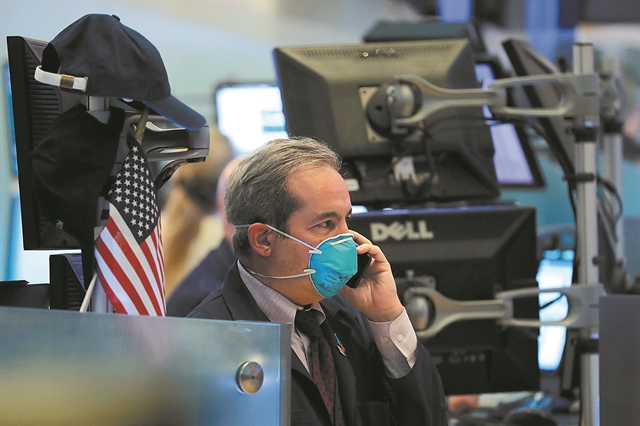 Το τσουνάμι μόνο με τσουνάμι περνάει