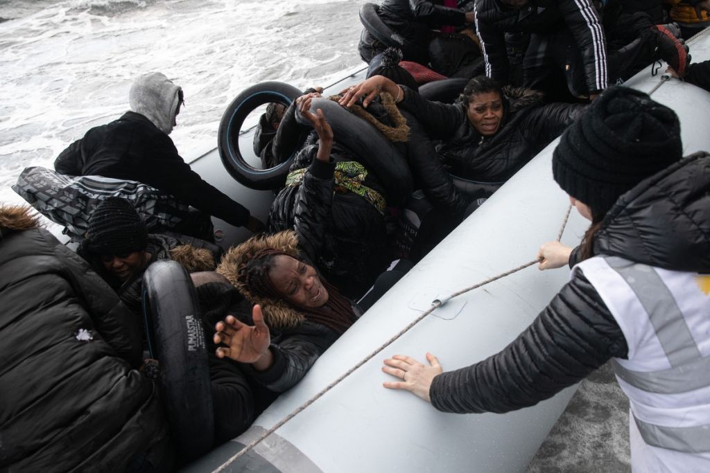 Το MEGA στη Λέσβο: Ασταμάτητες οι προσφυγικές ροές στο νησί