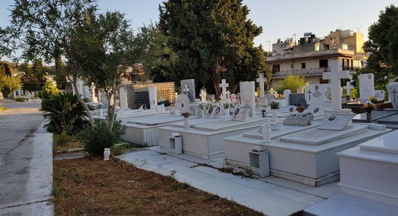 Κοροναϊός : Άρχισαν οι κηδείες μέσω live streaming στην Πάτρα