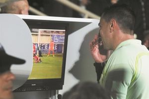 Δοκιμές με Ολιβέιρα στην κορυφή της επίθεσης