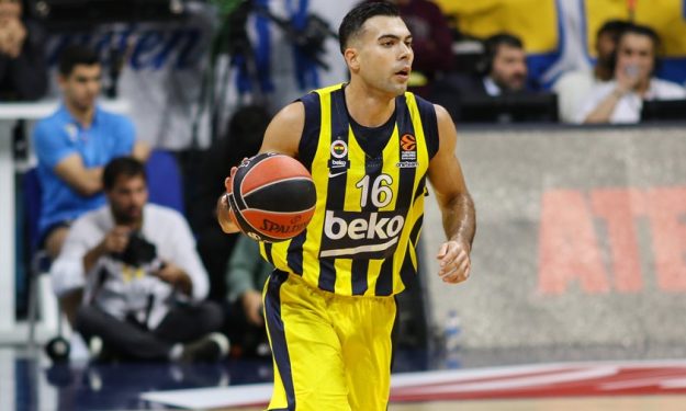 Θετικός στον κοροναϊό ο Κώστας Σλούκας