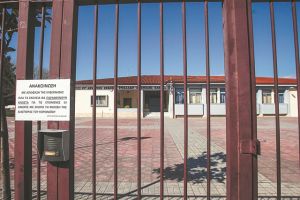 Παράταση μαθημάτων και μετάθεση των Πανελλαδικών