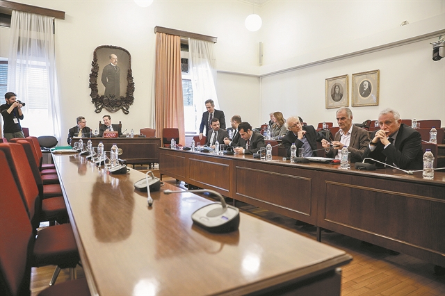 «Κάποιοι θα χάσουν τον ύπνο τους»