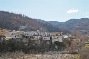 Κοροναϊός : Οι 4+3 «καυτές» εστίες της πανδημίας στην Ελλάδα