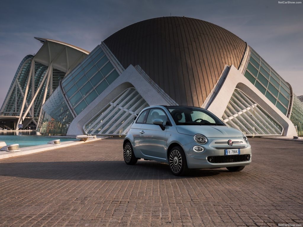 Πόσο κοστίζει στην ελληνική αγορά το υβριδικό FIAT 500 Hybrid