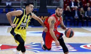 Σε καραντίνα και ο Μάικ Τζέιμς