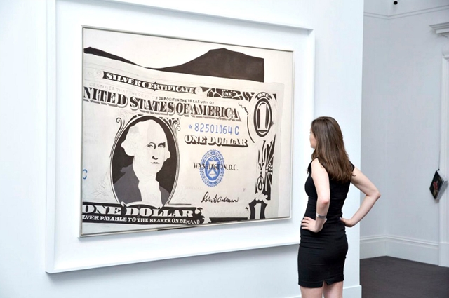 Χάσαμε το δολάριο…