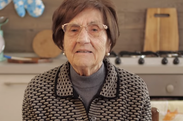 Κορωνοϊός : Ιταλίδα γιαγιά δίνει οδηγίες προστασίας και γίνεται viral