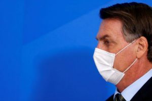 Κοροναϊός – Βραζιλία: Ο Μπολσονάρο θεωρεί τις απαγορεύσεις στη μάχη κατά του φονικού ιού υστερία