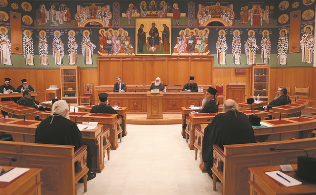 Μητσοτάκης: Κλείνουν όλες οι εκκλησίες