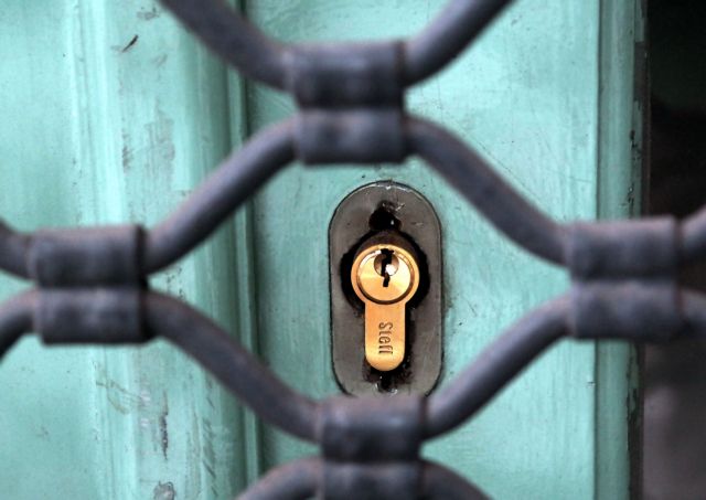 Οι έμποροι στη Θεσσαλονίκη προτείνουν κλείσιμο όλων καταστημάτων