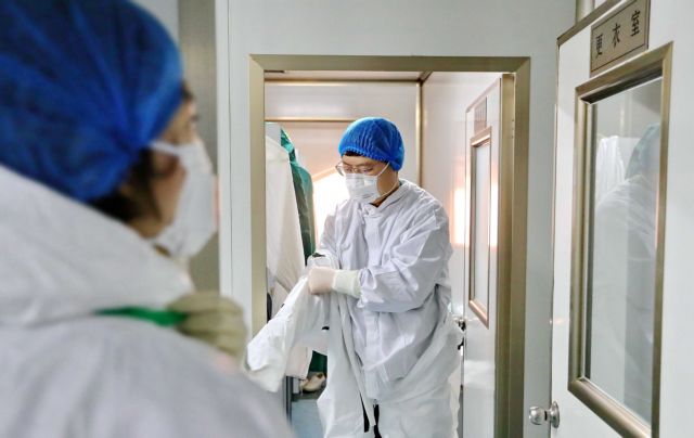 Κοροναϊός: Δωρεά 250.000 χειρουργικών μασκών από τη Stoiximan για τους μαχητές των νοσοκομείων