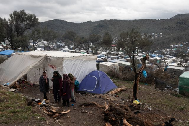 Κοροναϊός: Περιορισμός κυκλοφορίας στα κέντρα μεταναστών