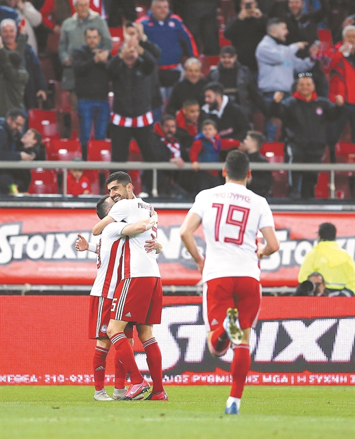 Συνηθισμένος να ακούει «καμπανάκια»