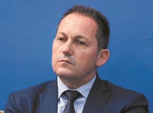 Τα γεγονότα και ο δούρειος ίππος