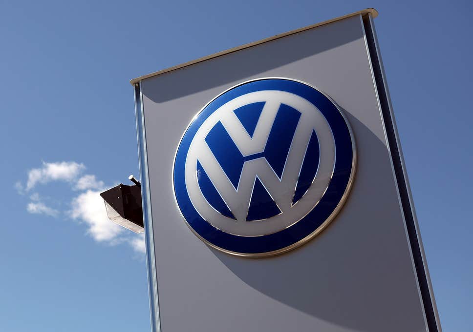 VW: H πανδημία του κορωνοϊού κοστίζει στην γερμανική αυτοκινητοβιομηχανία 2 δισ. ευρώ, εβδομαδιαίως