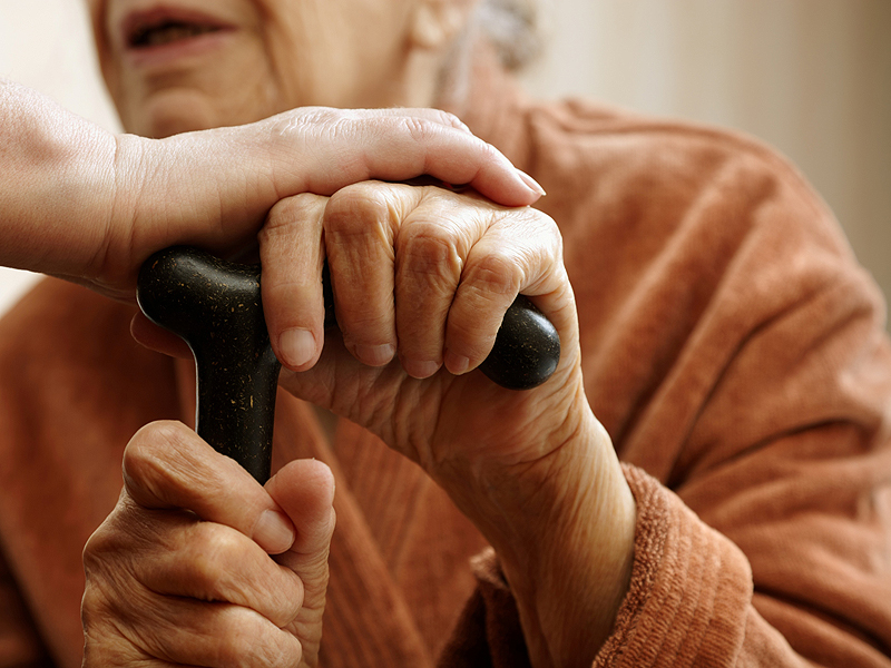 Κοροναϊός και ψυχολογία : Πώς φροντίζουμε τους ηλικιωμένους