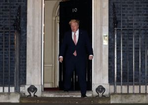 Βρετανία: Μετά τον Τζόνσον και ο υπουργός Υγείας θετικός στον κοροναϊό