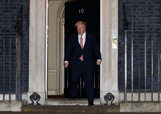 Βρετανία: Μετά τον Τζόνσον και ο υπουργός Υγείας θετικός στον κοροναϊό