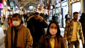 Ξεπέρασαν τις 7.000 οι νεκροί – Εκατοντάδες χιλιάδες τα κρούσματα