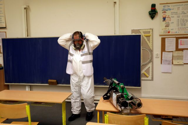 EE: Φτιάχνουν κορωνο-ταμείο 25 δισ. ευρώ για τις ζημιές στην οικονομία