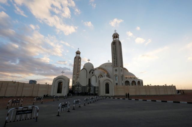 Κοροναϊός : Κλείνουν εκκλησίες και τεμένη στην Αίγυπτο