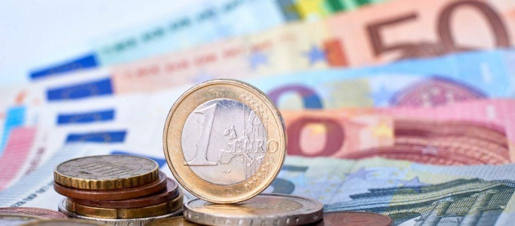 Κοροναϊός: Επίδομα 400-500 ευρώ για εργαζόμενους σε επιχειρήσεις που έκλεισαν
