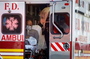 Κοροναϊός: Eπηρεάζει ο ζεστός καιρός την εξάπλωση της νόσου;