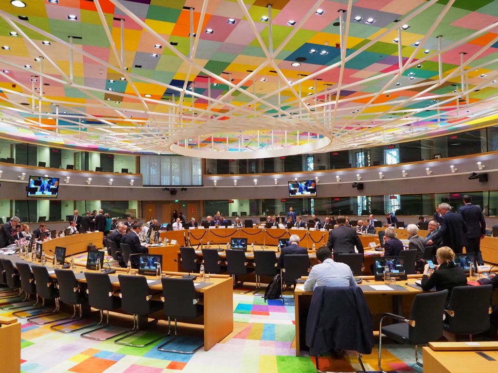 Eurogroup: Ζητούν ασπίδα στον ESM απέναντι στην πανδημία
