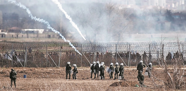 Οδηγός για τα νησιά το κλειστό κέντρο στις Σέρρες