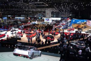 Σαλόνι Αυτοκινήτου Γενεύης: Πως θα κερδίσουν οι αυτοκινητοβιομηχανίες την χαμένη προβολή μετά τη ματαίωση του