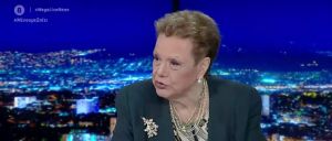 Γιαμαρέλλου στο MEGA: Ενας παραπάνω βαθμός θερμοκρασίας μειώνει 45% τη μεταδοτικότητα του ιού