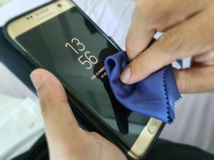 Κορωνοϊός στα κινητά τηλέφωνα: Επιβιώνει μέχρι μία εβδομάδα