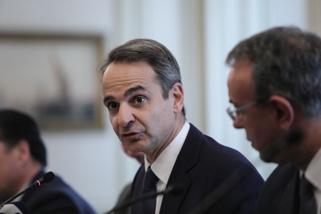 Συνεδριάζει την Τρίτη για τον κοροναϊό το υπουργικό συμβούλιο