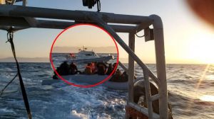 Τουρκική ακταιωρός συνοδεύει λέμβο με μετανάστες προς τα ελληνικά νησιά