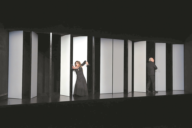 «Αθήνα, μια κυψέλη θεάτρου»