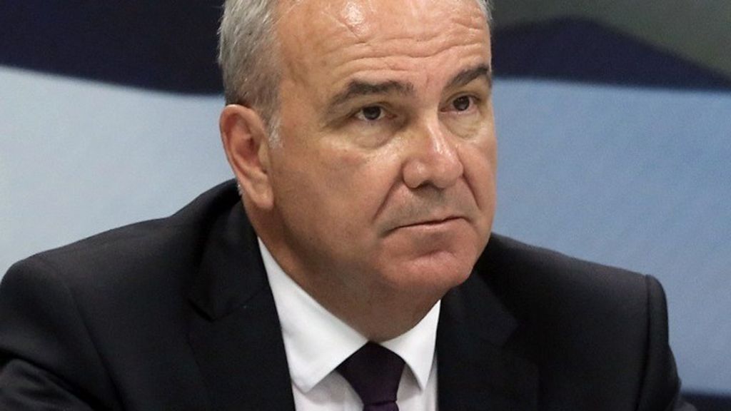 Παπαθανάσης : Κλειστά τα σουπερμάρκετ τις Κυριακές