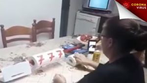 Κοροναϊός – Κύπρος : Έφτιαξε κουλοχέρη από χαρτί υγείας για να περνά την ώρα της