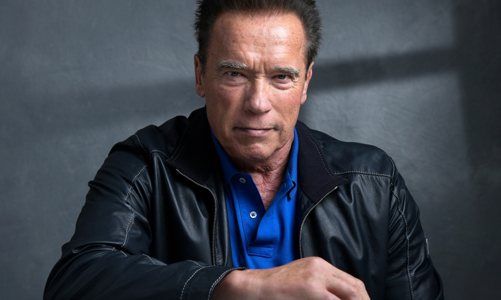 Σβαρτζενέγκερ : Να ακούτε τους ειδικούς, να αγνοείτε τους ηλίθιους