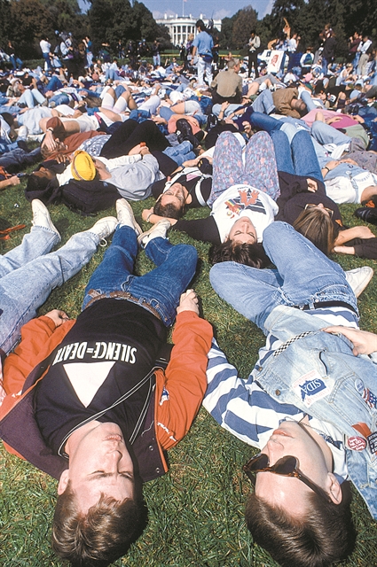 Υπάρχει δημοκρατική βιοπολιτική;