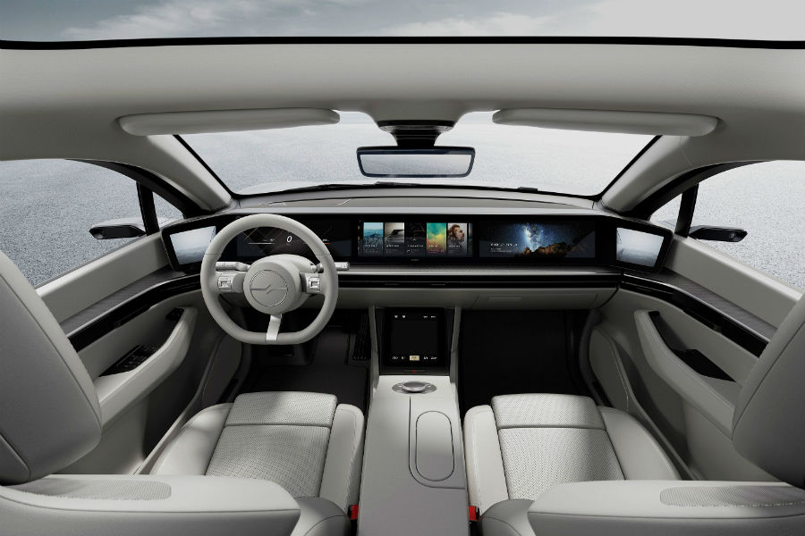 Επικίνδυνες οι οθόνες αφής, ποσο αποσπούν τους οδηγούς κατά την οδήγηση