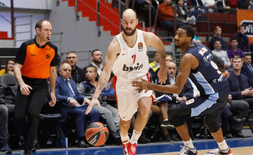 Ο Σπανούλης μένει σπίτι και… τα σπάει με Καρρά!