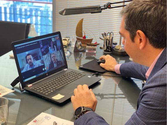 Τσίπρας: Να καταβληθεί το δώρο Πάσχα και να παγώσουν οι οφειλές στις τράπεζες