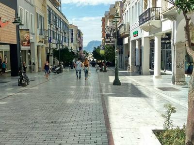 Κοροναϊός: Απολύσεις υπαλλήλων από καταστήματα λόγω μειωμένης κίνησης